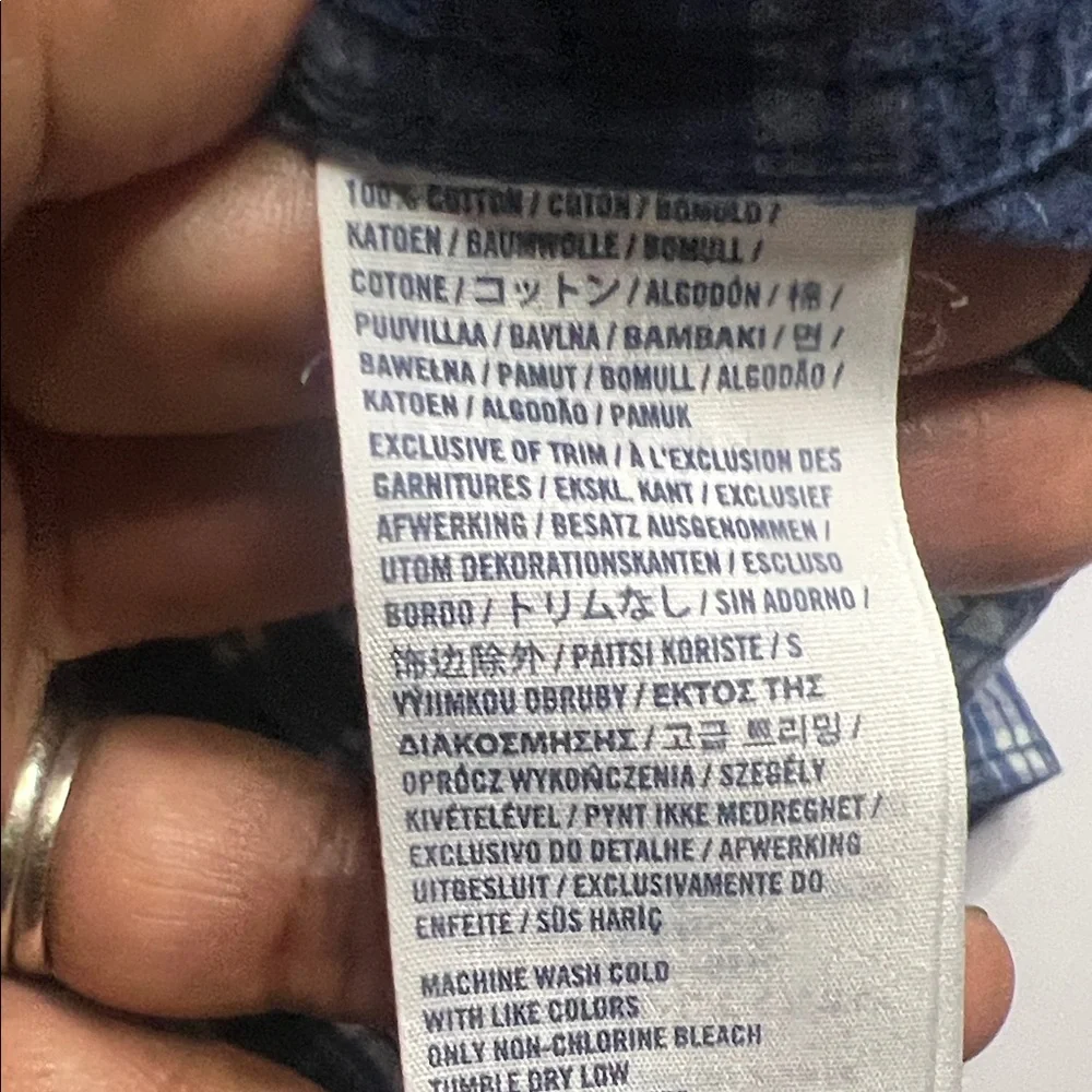 Abercrombie & Fitch stylish navy